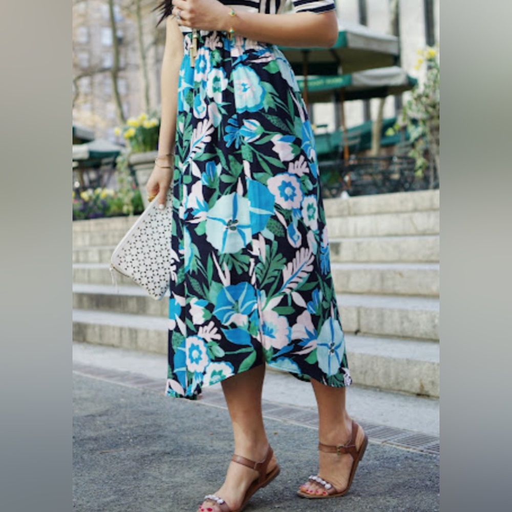 Floral print skirt